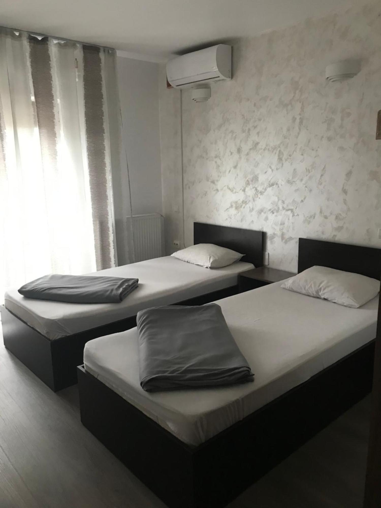 Casa Mario Hotel Galaţi Buitenkant foto