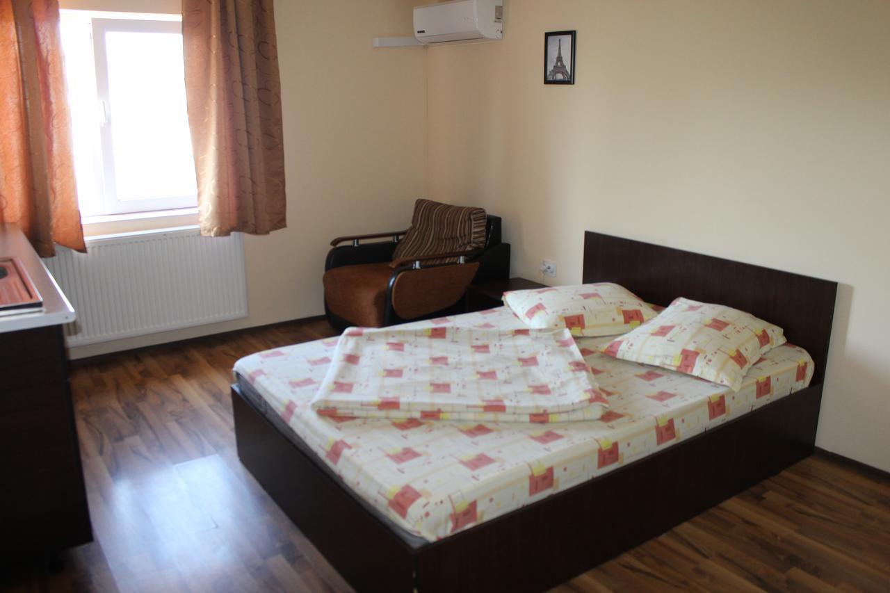 Casa Mario Hotel Galaţi Buitenkant foto